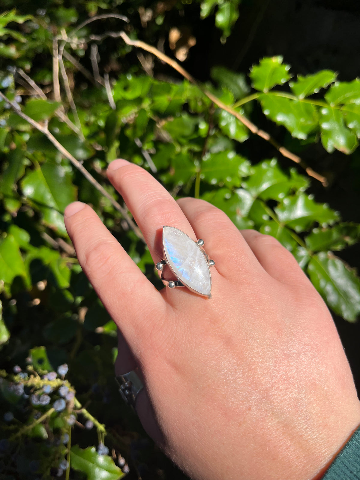 Moonstone sz 8