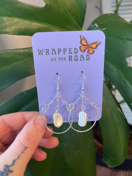 Horseshoe Pearls & Hearts