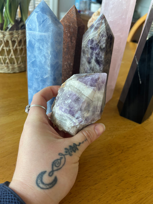 Chevron Amethyst Tooth